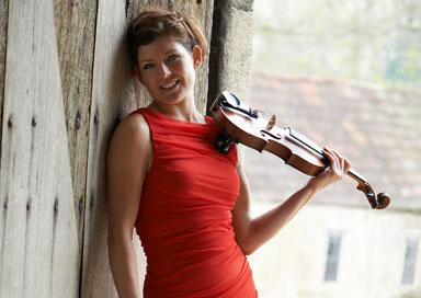 Elizabeth Coombes - Acoustic / Amplified Wedding Violinist