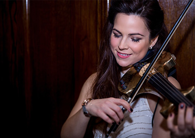 Jasmin Small - Classical Violinist