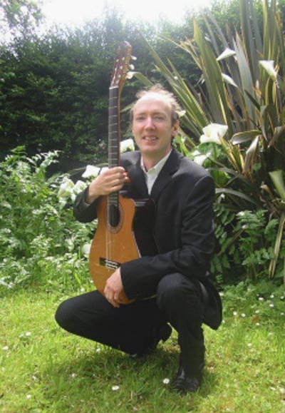 Damien Hagan - Classical Guitarist