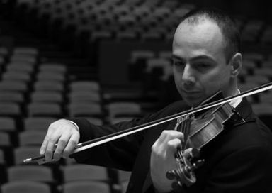 Greek Violinist for Stolisma