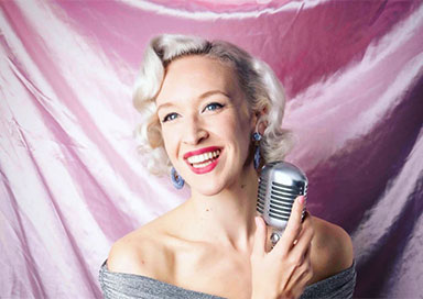 The Sussex Vintage Singer - act/2389