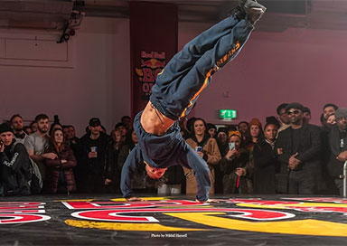 Break Dancer Group