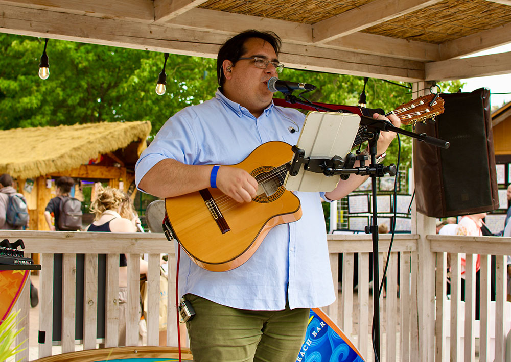 The Dorset Spanish Guitarist - Spanish Guitarist & Vocalist