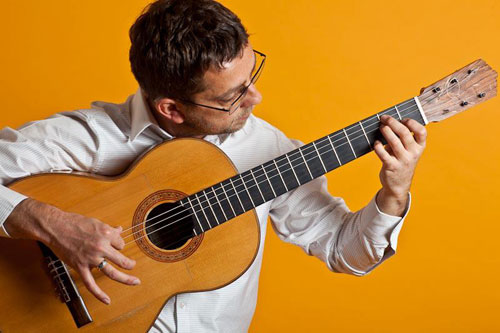 Juan Fernández - Flamenco Guitarist 