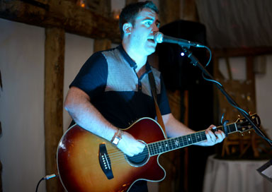 Jim McGuinness - Wedding Singer / Guitarist
