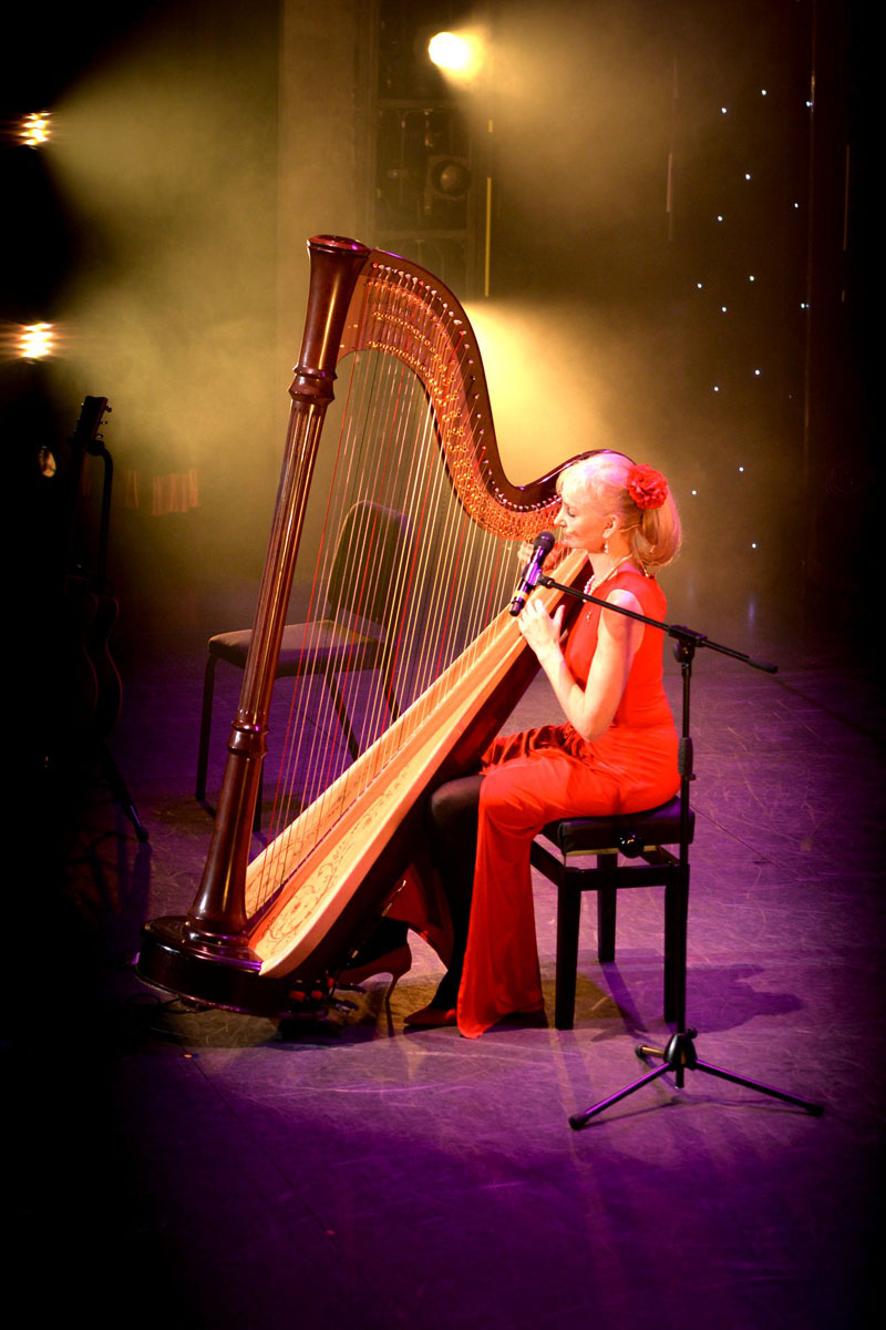 The Brighton Wedding Harpist - Wedding Harpist