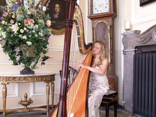 Samaya Vert - Harpist